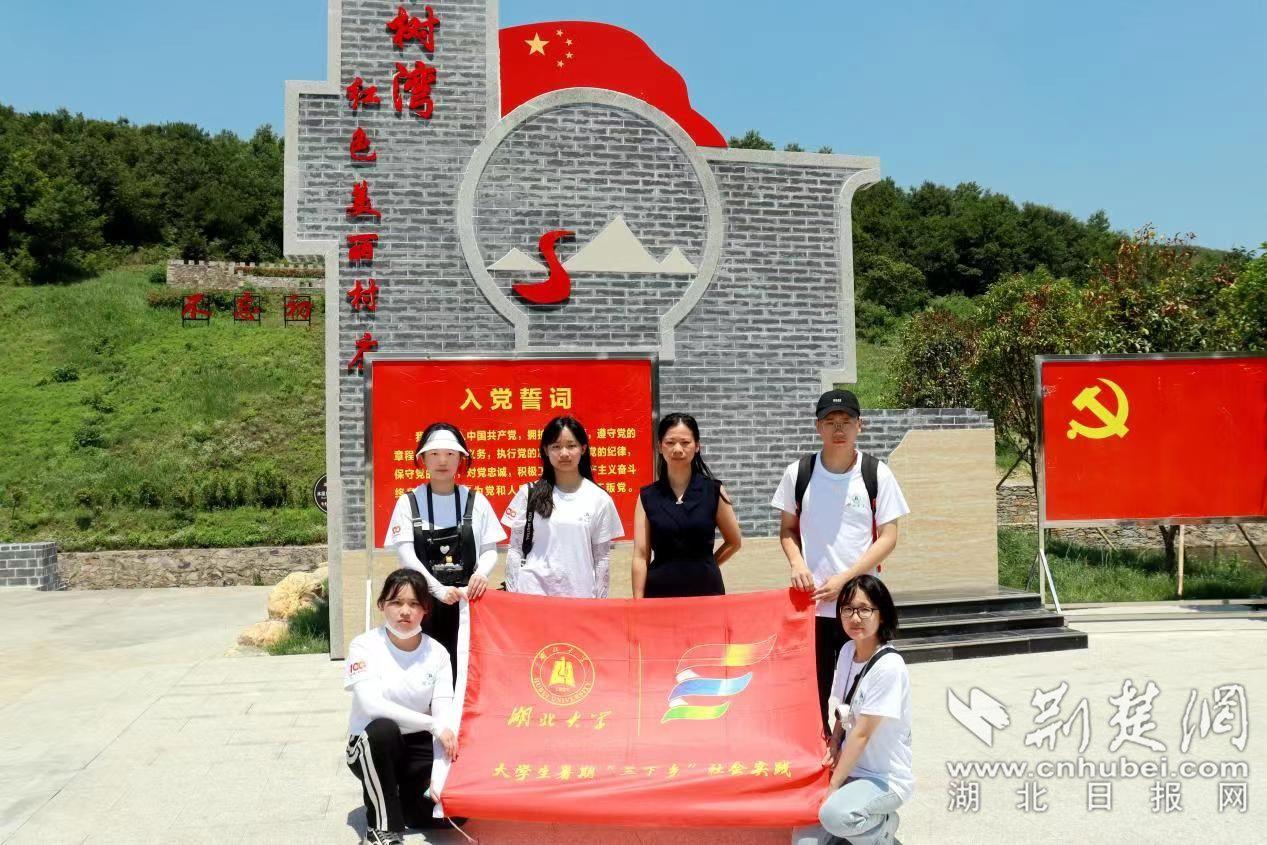 成都熠翊发服饰有限公司集合店童装匠心只为建造无数个幸福家庭