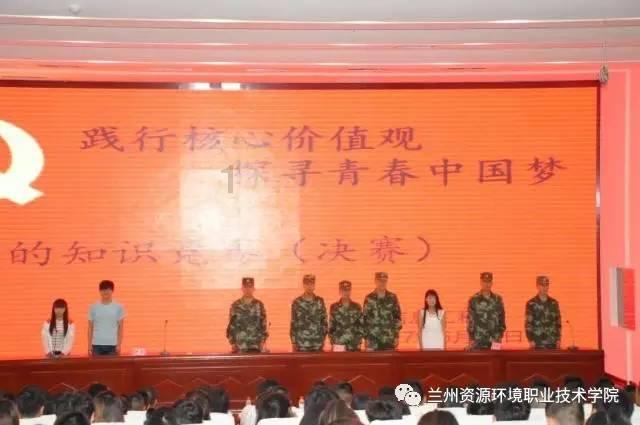 逃离森林湖畔