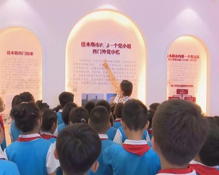 未成年人无证驾驶!“炸街”!交警:查!