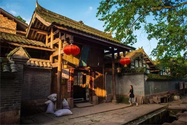 暗黑精灵幽影重重