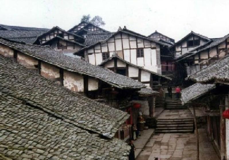 《幻兽帕鲁》服务器崩溃?开发团队:正全力以赴回应
