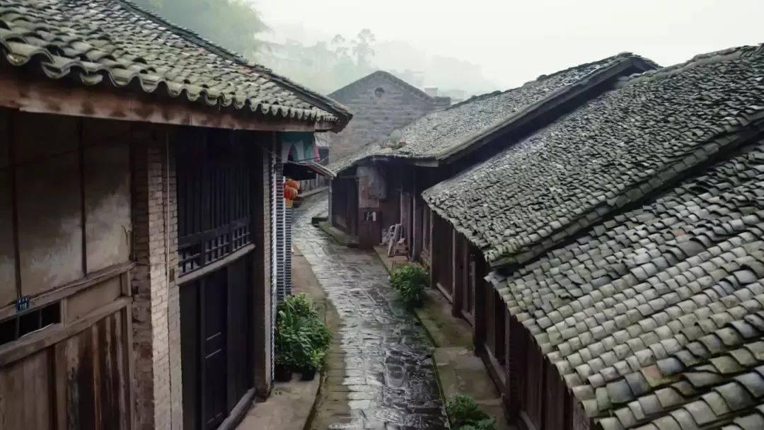 开源证券：首予中广核矿业“买入”评级 供需矛盾下天然铀价格周期上行